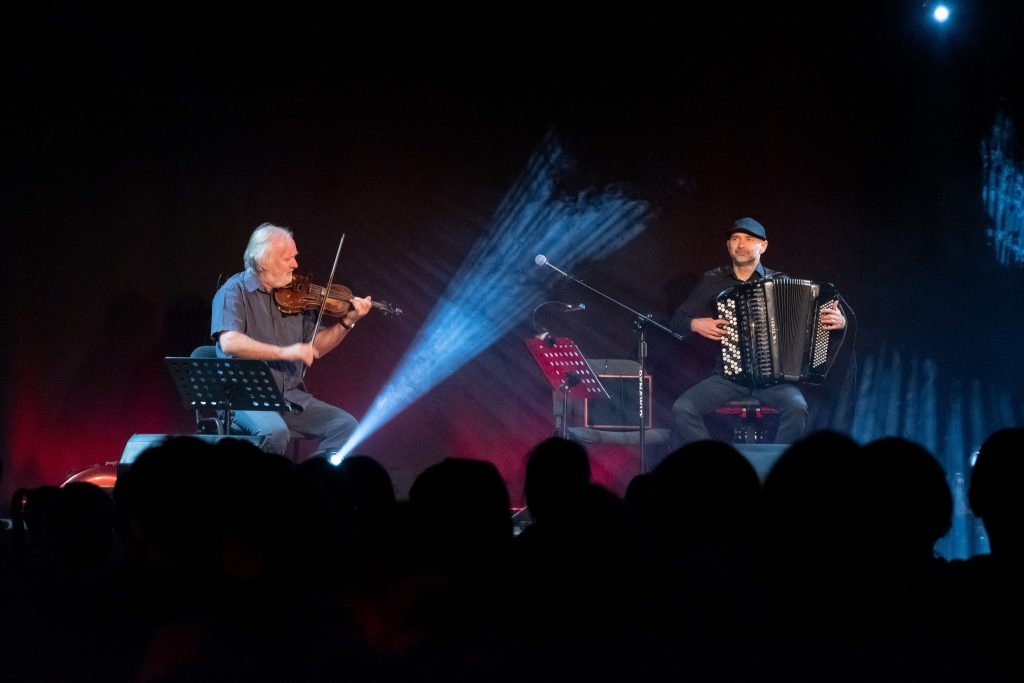 „Z akordeonem przez świat” 