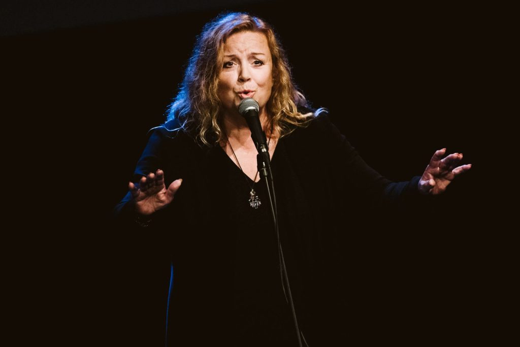 Hanna Banaszak z zespołem